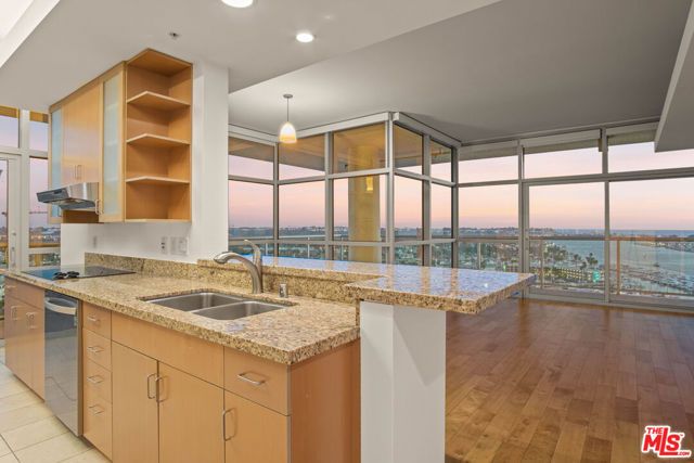 13700 Marina Pointe Drive 1801, Marina Del Rey, CA 90292