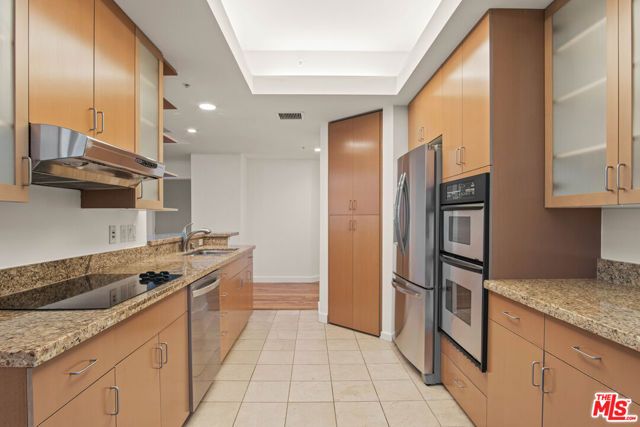 13700 Marina Pointe Drive 1801, Marina Del Rey, CA 90292