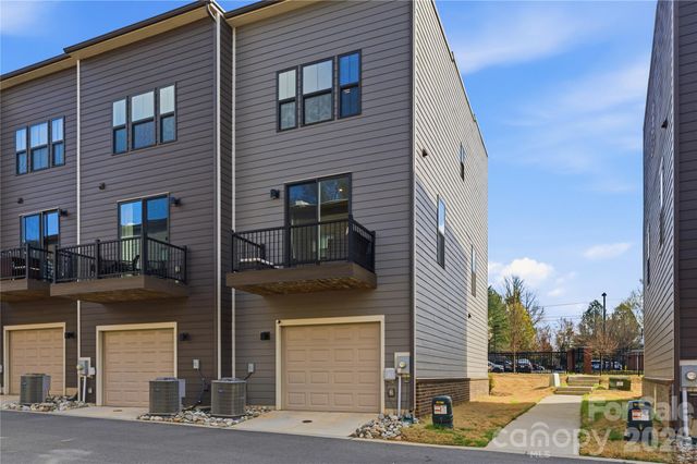 3730 Ellington Street, Charlotte, NC 28211