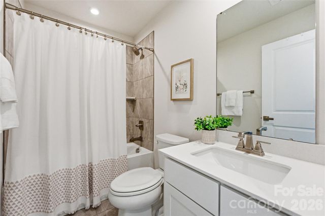 3730 Ellington Street, Charlotte, NC 28211