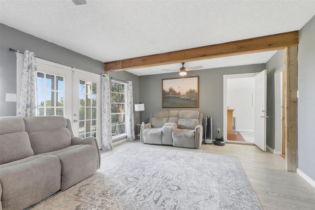 1106 Scenic Drive, Granbury, TX 76048