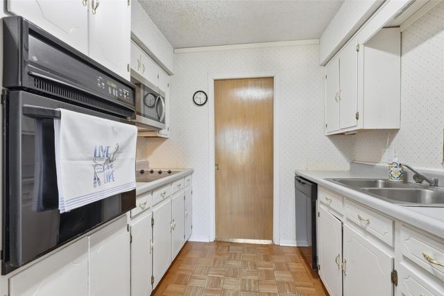 1106 Scenic Drive, Granbury, TX 76048