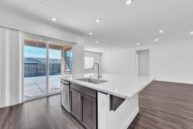 4993 Gold Rush Dr, Folsom, CA 95630