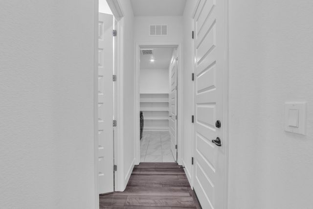 4993 Gold Rush Dr, Folsom, CA 95630