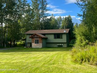 16965 E Browns Avenue, Palmer, AK 99645