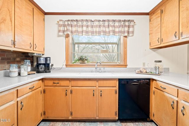 3105 Maple Avenue, Burlington, NC 27215