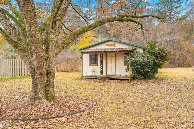 3105 Maple Avenue, Burlington, NC 27215