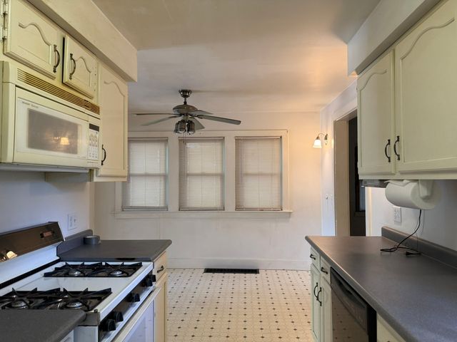 612 Ellis Avenue, Rockford, IL 61103
