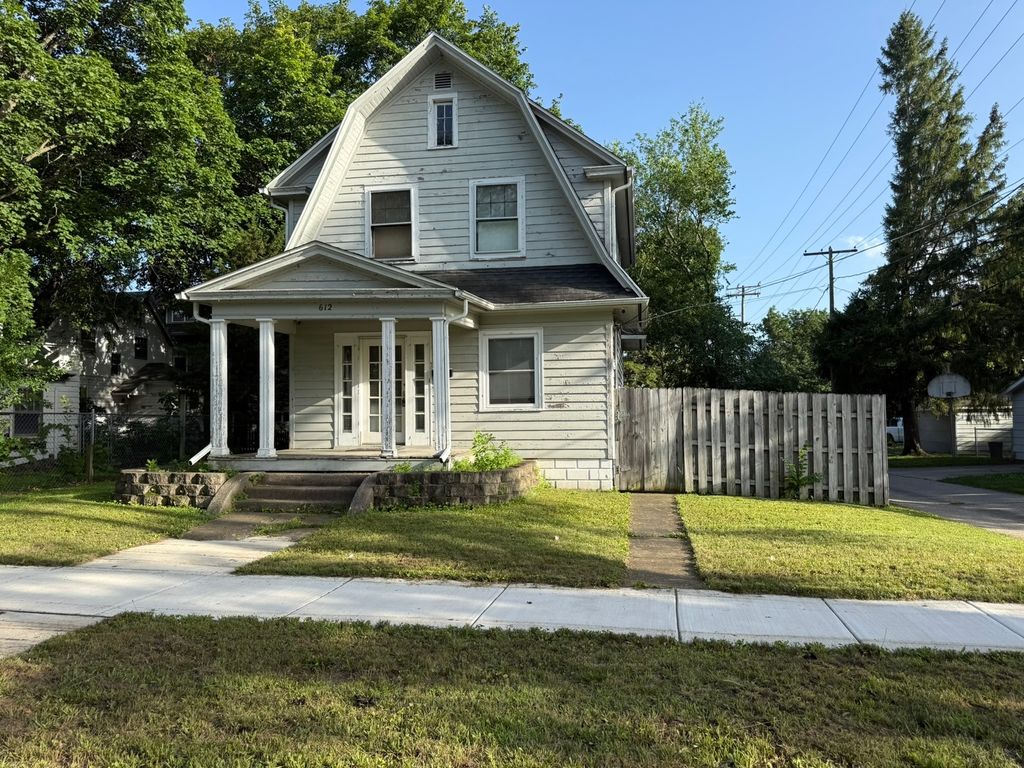612 Ellis Avenue, Rockford, IL 61103
