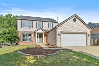 2315 Woodside Drive, Carpentersville, IL 60110