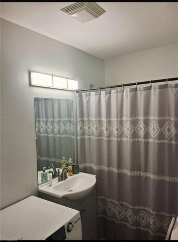 627 Dailey Street, Burlington, NC 27217