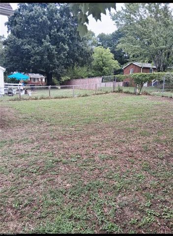 627 Dailey Street, Burlington, NC 27217