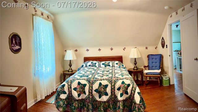1417 Proper Avenue, Burton, MI 48529