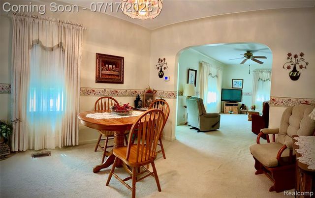 1417 Proper Avenue, Burton, MI 48529