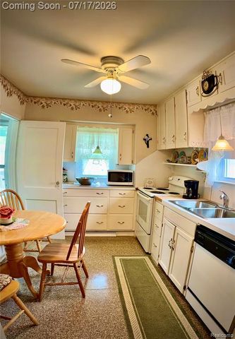 1417 Proper Avenue, Burton, MI 48529