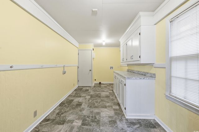 1359 Woodlands Dr., Kingstree, SC 29556