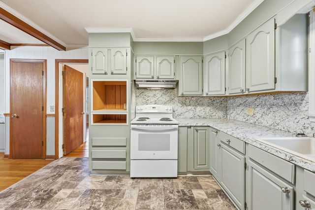 1359 Woodlands Dr., Kingstree, SC 29556