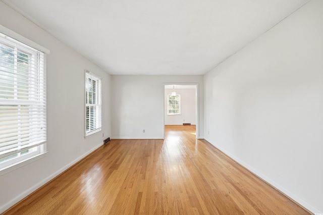 1359 Woodlands Dr., Kingstree, SC 29556