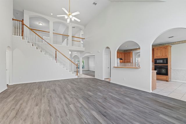 5317 Summer Meadows Drive, Fort Worth, TX 76123