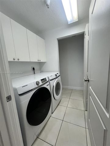 10750 NW 66th Street 401, Doral, FL 33178