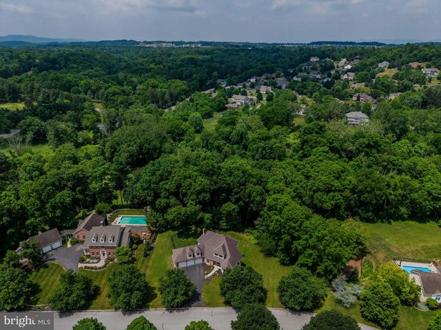 125 FOXFIRE, Lewisberry, PA 17339