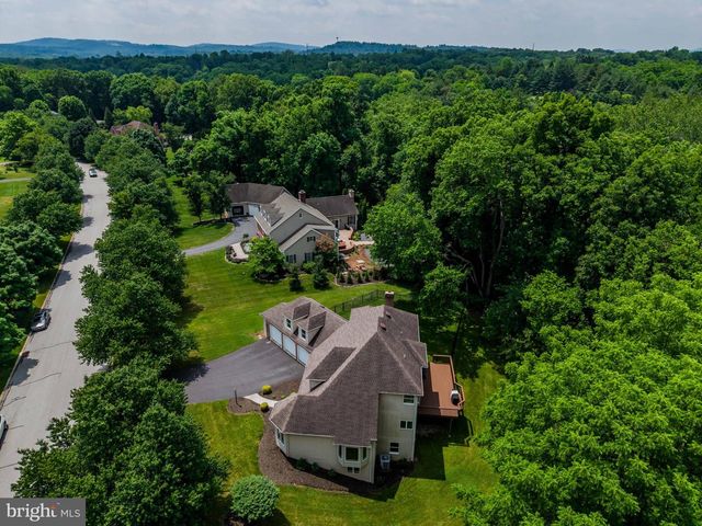 125 FOXFIRE, Lewisberry, PA 17339