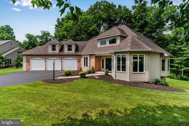 125 FOXFIRE, Lewisberry, PA 17339