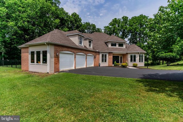 125 FOXFIRE, Lewisberry, PA 17339
