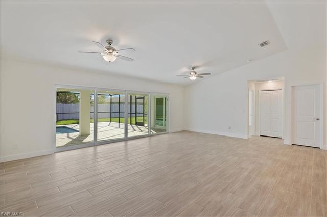 1432 SE 12th ST, Cape Coral, FL 33990