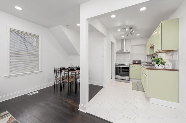 1732 E 24th St N, Wichita, KS 67219