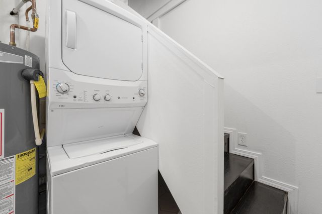 1732 E 24th St N, Wichita, KS 67219