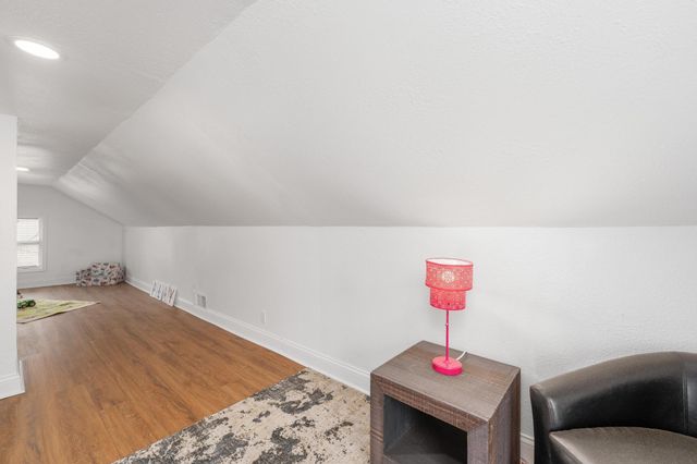 1732 E 24th St N, Wichita, KS 67219