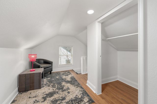 1732 E 24th St N, Wichita, KS 67219