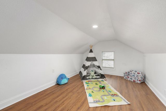 1732 E 24th St N, Wichita, KS 67219