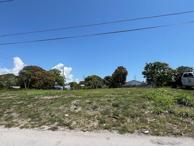 172 W 16th Street, Riviera Beach, FL 33404