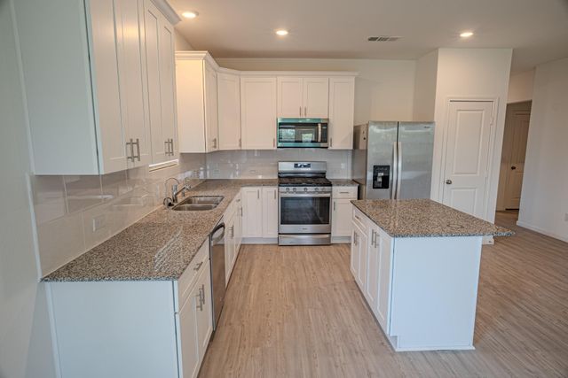 3111 Clydesdale Drive, Alvin, TX 77511