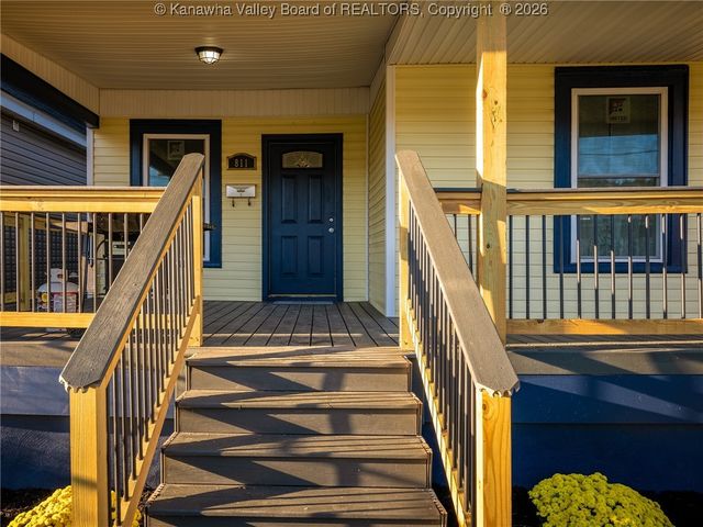 811 7th Street, Charleston, WV 25302