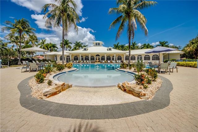 13110 Silver Thorn LOOP, North Fort Myers, FL 33903