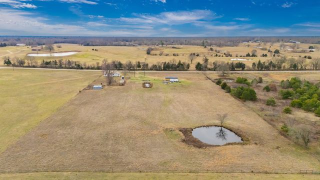 19538 Farm Road 197, Sumner, TX 75486