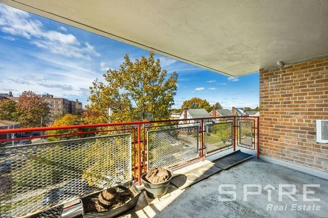 3425 150th Pl Apt 3E, New York City, NY 11354