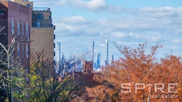 3425 150th Pl Apt 3E, New York City, NY 11354