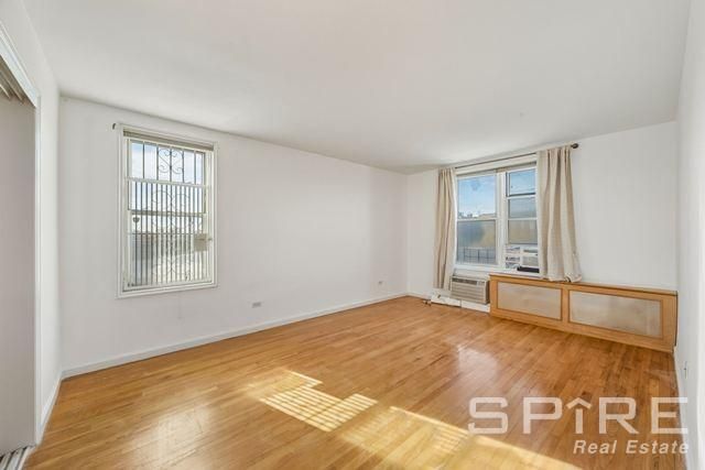 3425 150th Pl Apt 3E, New York City, NY 11354
