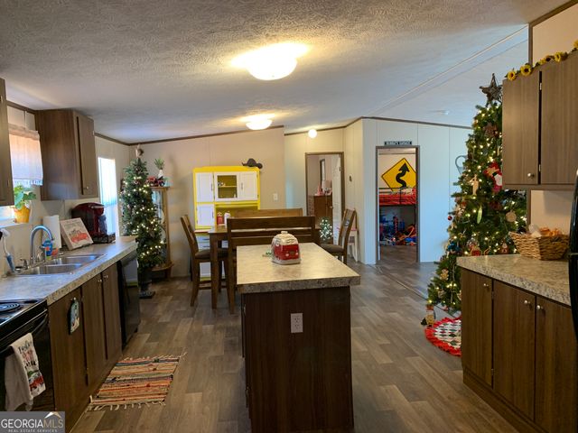 160 Whitworth Circle, Toccoa, GA 30577