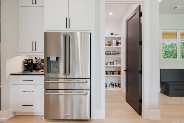 6048 Charley Place, Benton, AR 72019