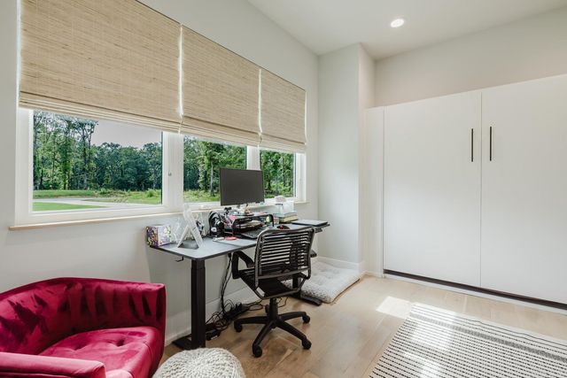 6048 Charley Place, Benton, AR 72019