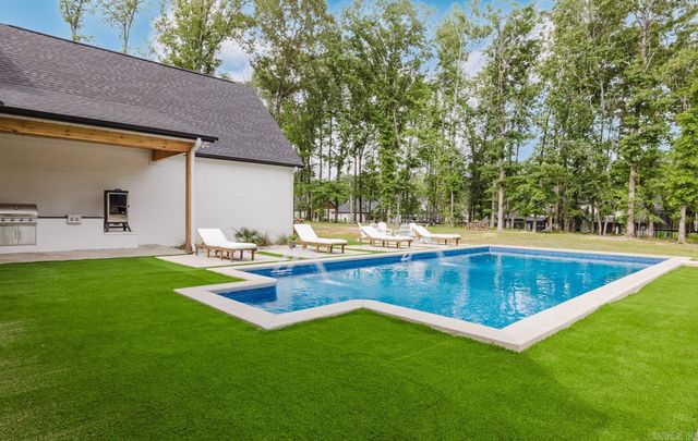 6048 Charley Place, Benton, AR 72019