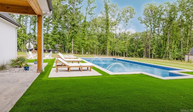 6048 Charley Place, Benton, AR 72019