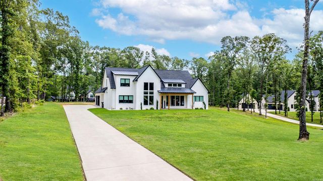 6048 Charley Place, Benton, AR 72019