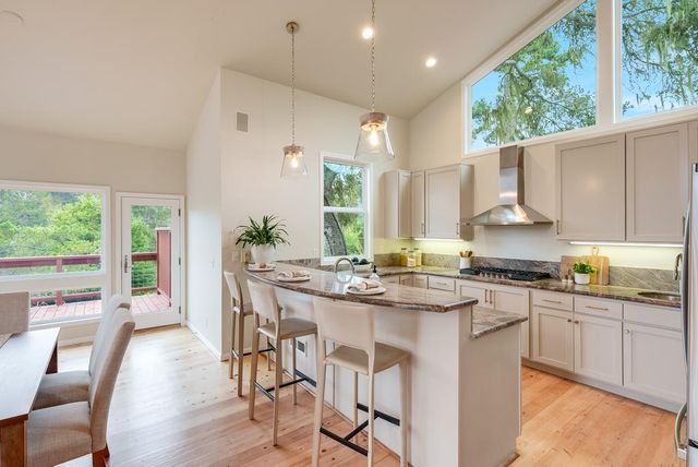 8 Cresta Way, La Selva Beach, CA 95076