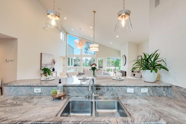 8 Cresta Way, La Selva Beach, CA 95076